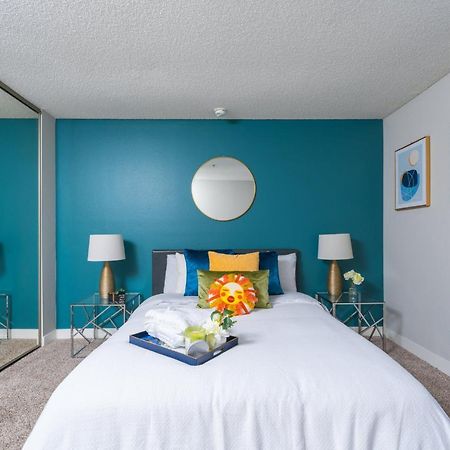Universal Studios 8 Min Drive Two Bedroom Apartment With Free Parking Los Angeles Exterior photo